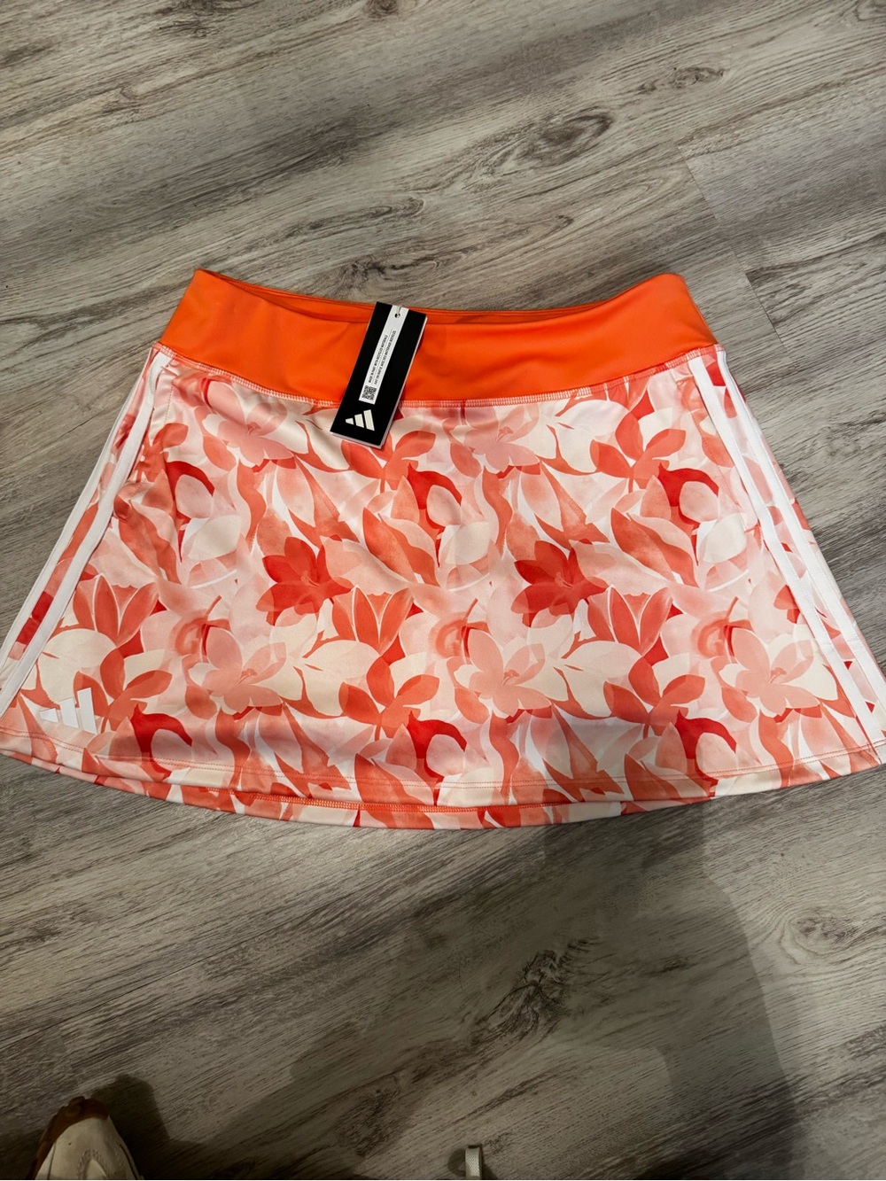 adidas Women's Orange Floral Athletic Skort size M